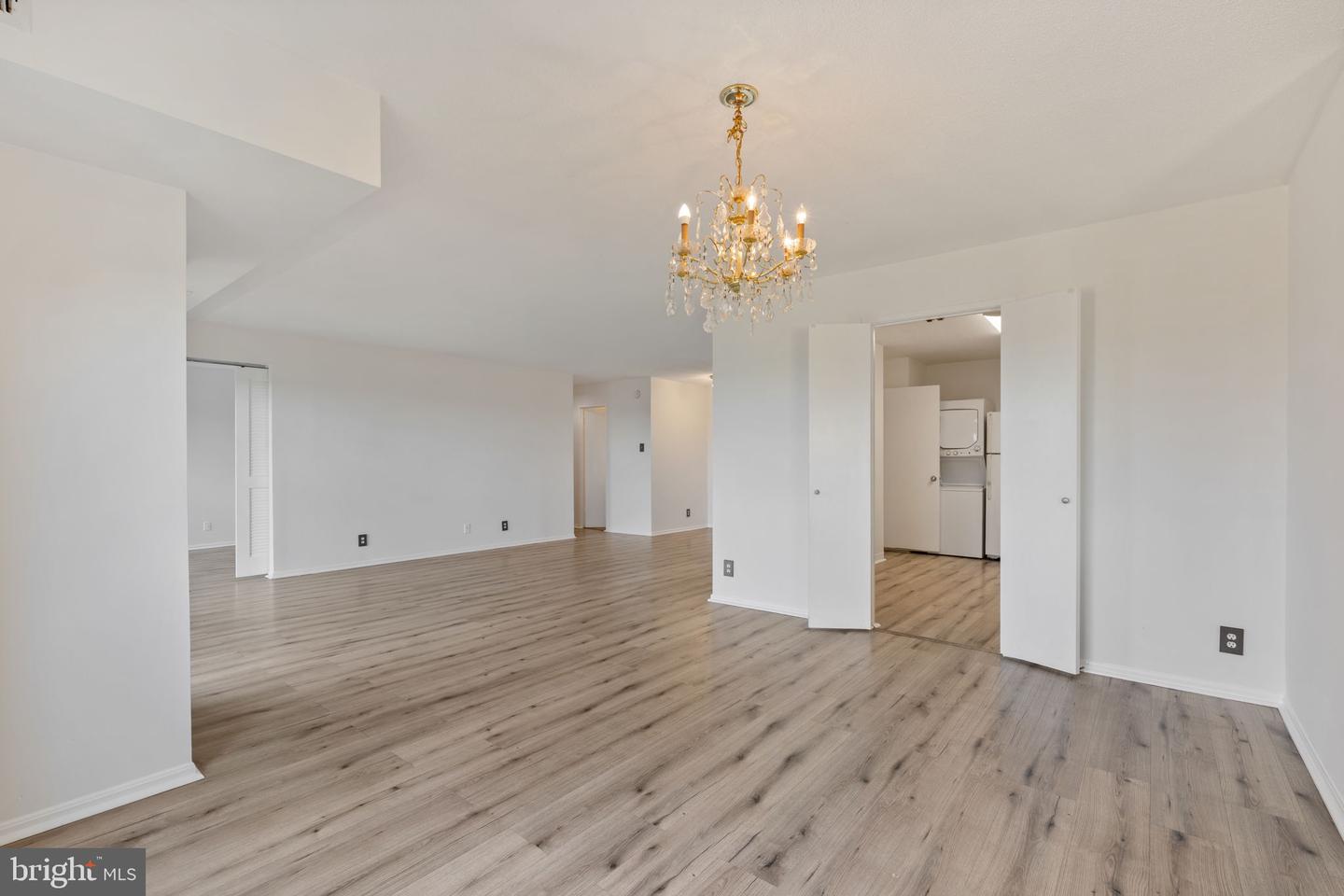 309 Yoakum Pkwy #1705 Property Photo 11