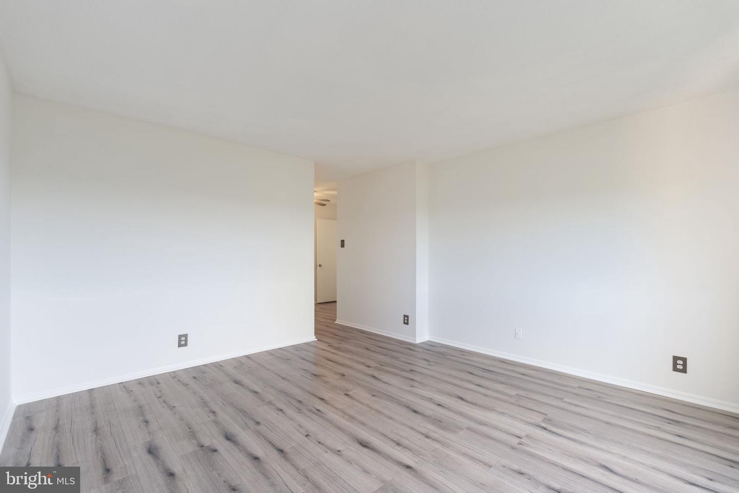 309 Yoakum Pkwy #1705 Property Photo 21