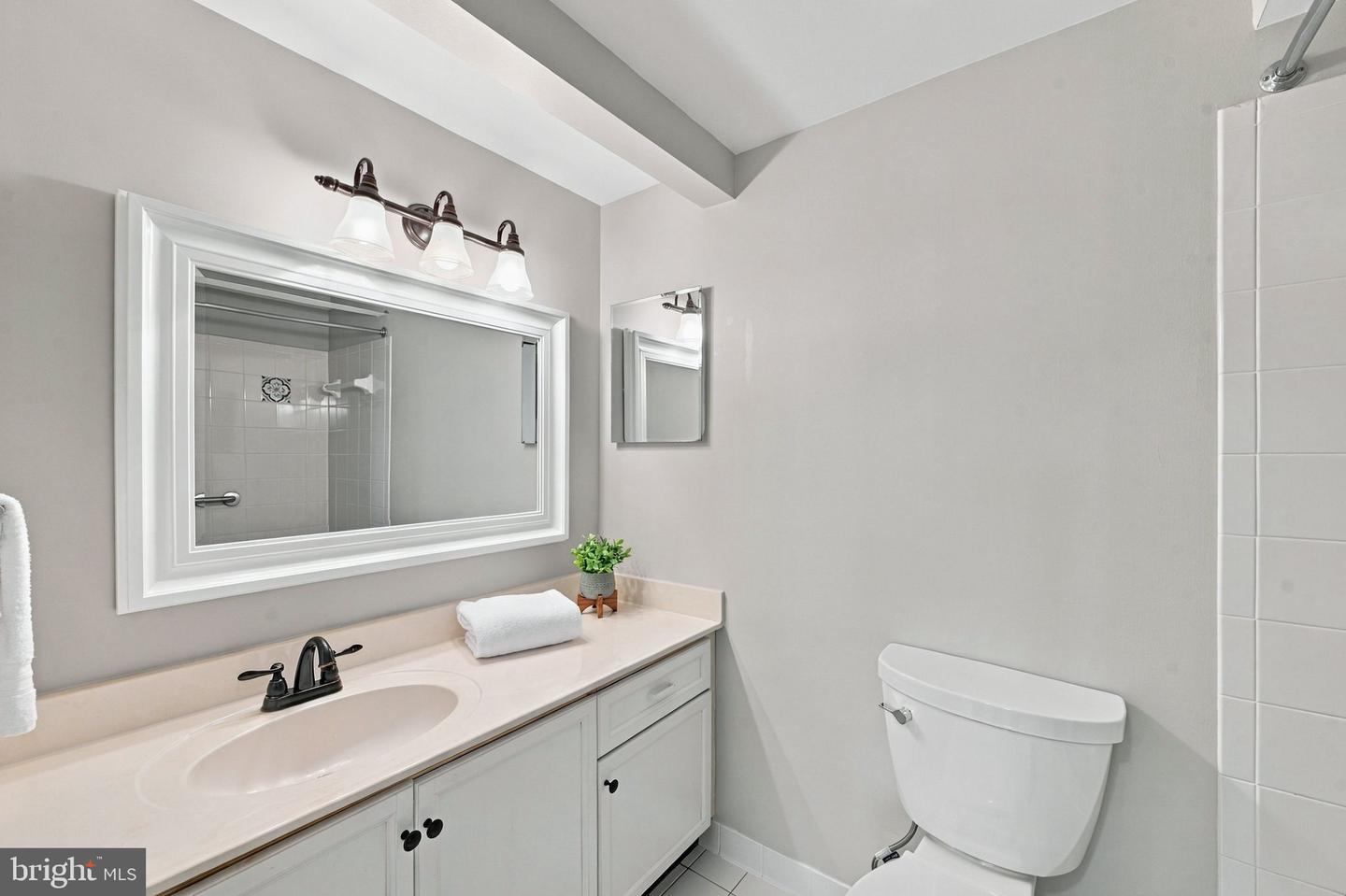 126 N Union St Property Photo 31