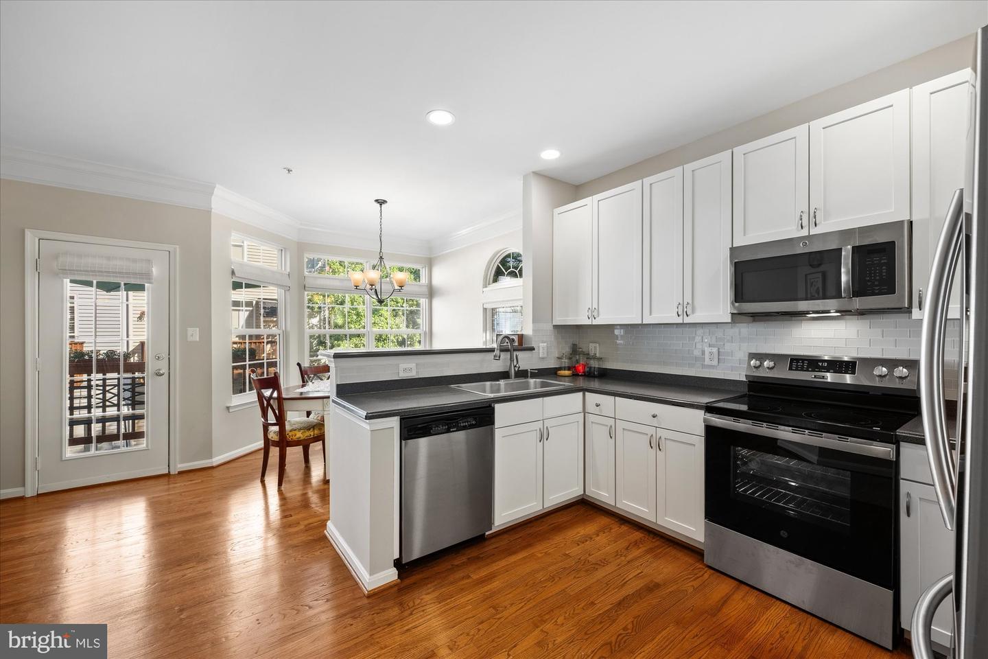 166 Comay Ter Property Photo 6