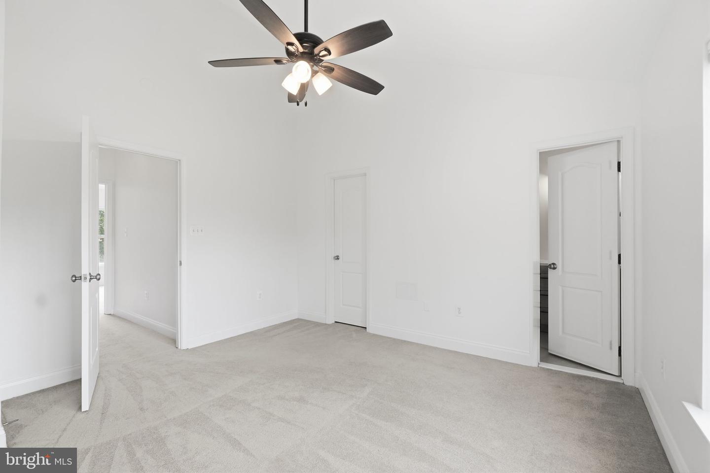 3839 Watkins Mill Dr Property Photo 25