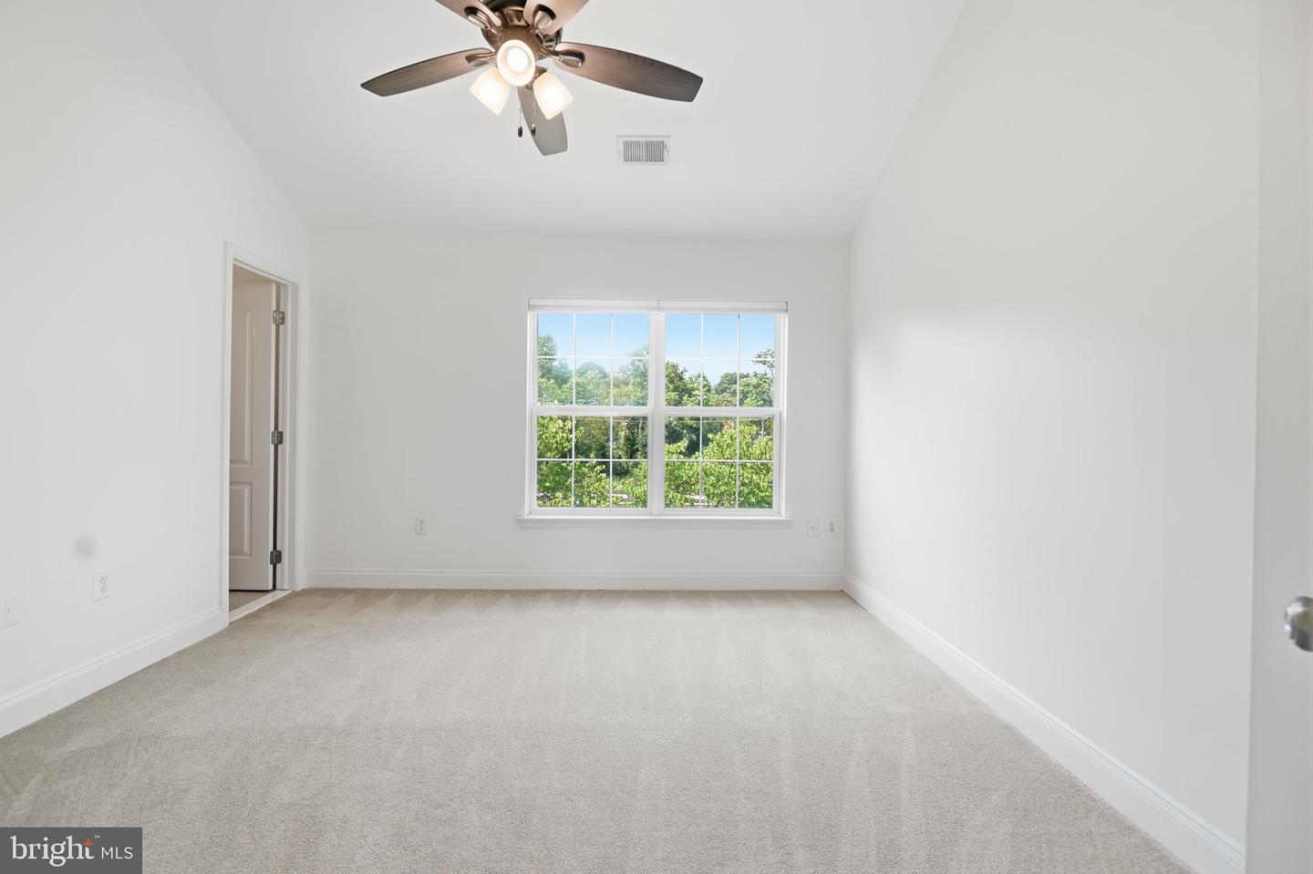 3839 Watkins Mill Dr Property Photo 26
