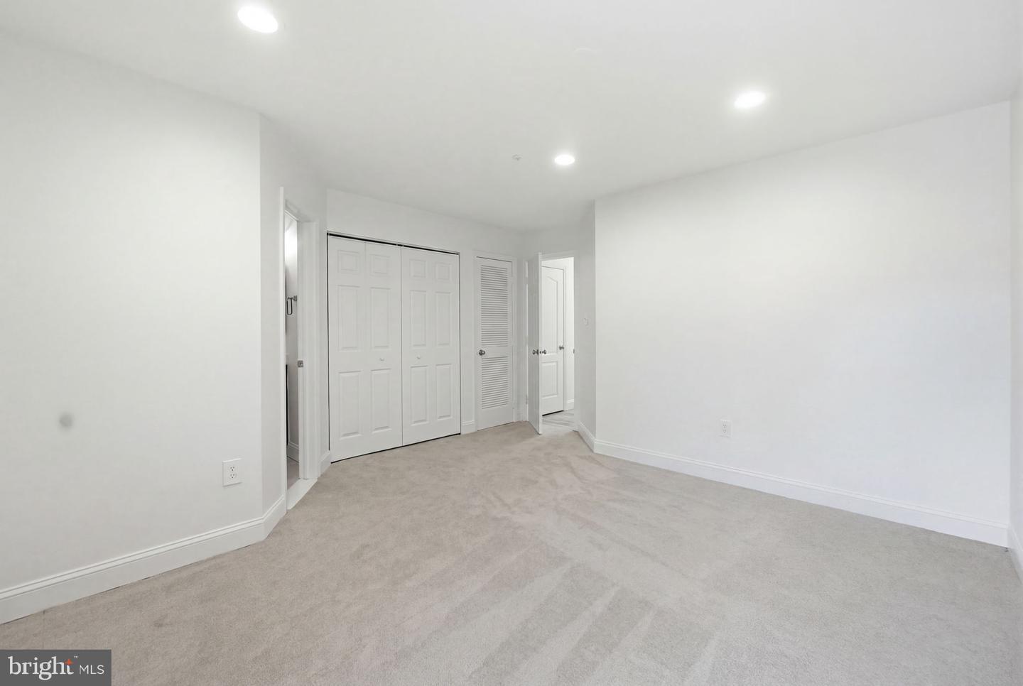 3839 Watkins Mill Dr Property Photo 30
