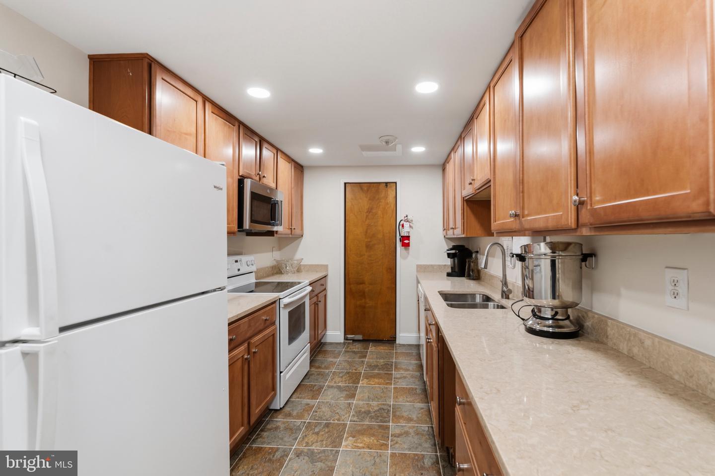 6101 Edsall Rd #1107 Property Photo 66