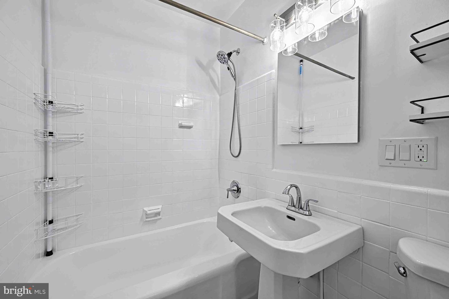 3319 Valley Dr Property Photo 30
