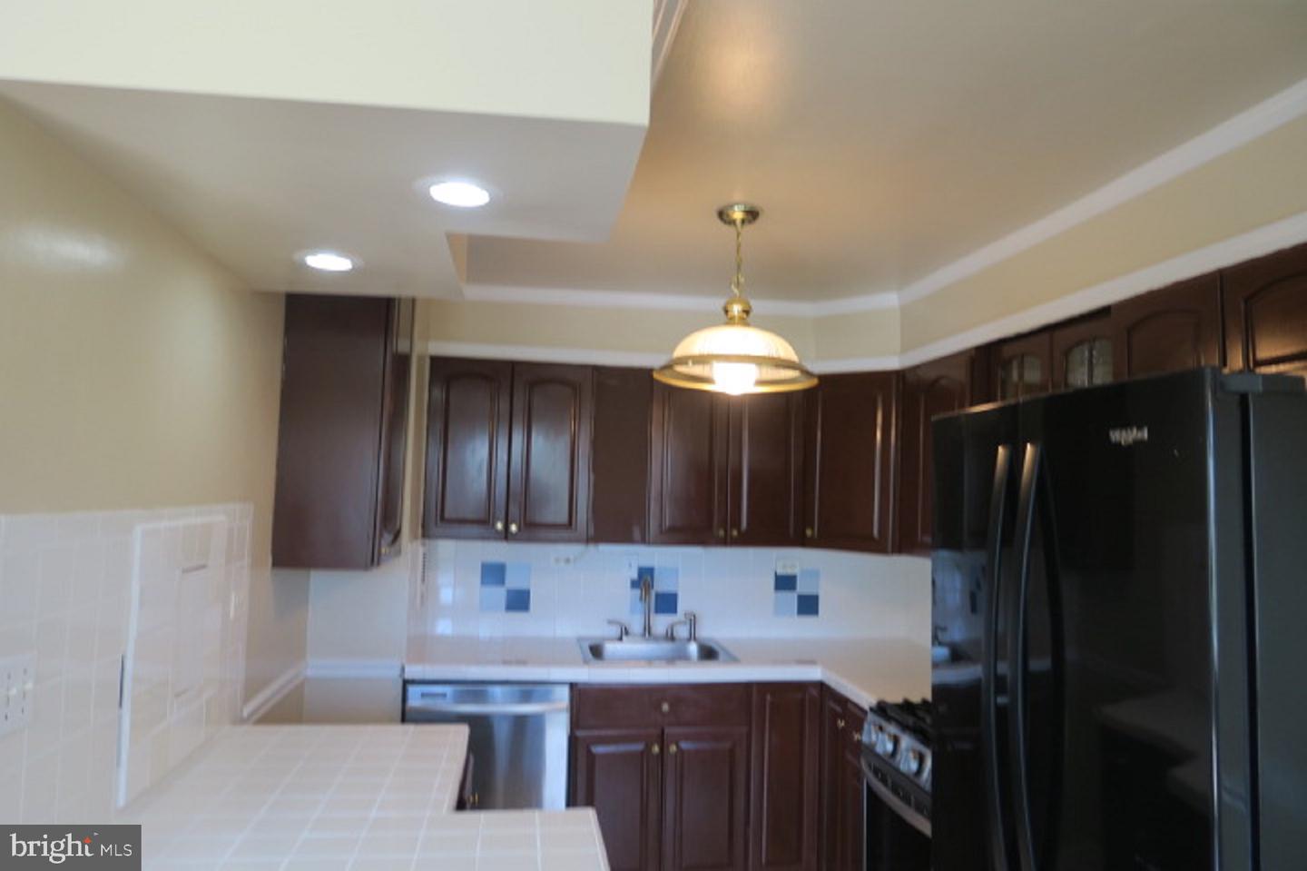 5801 Quantrell Ave #308 Property Photo 4