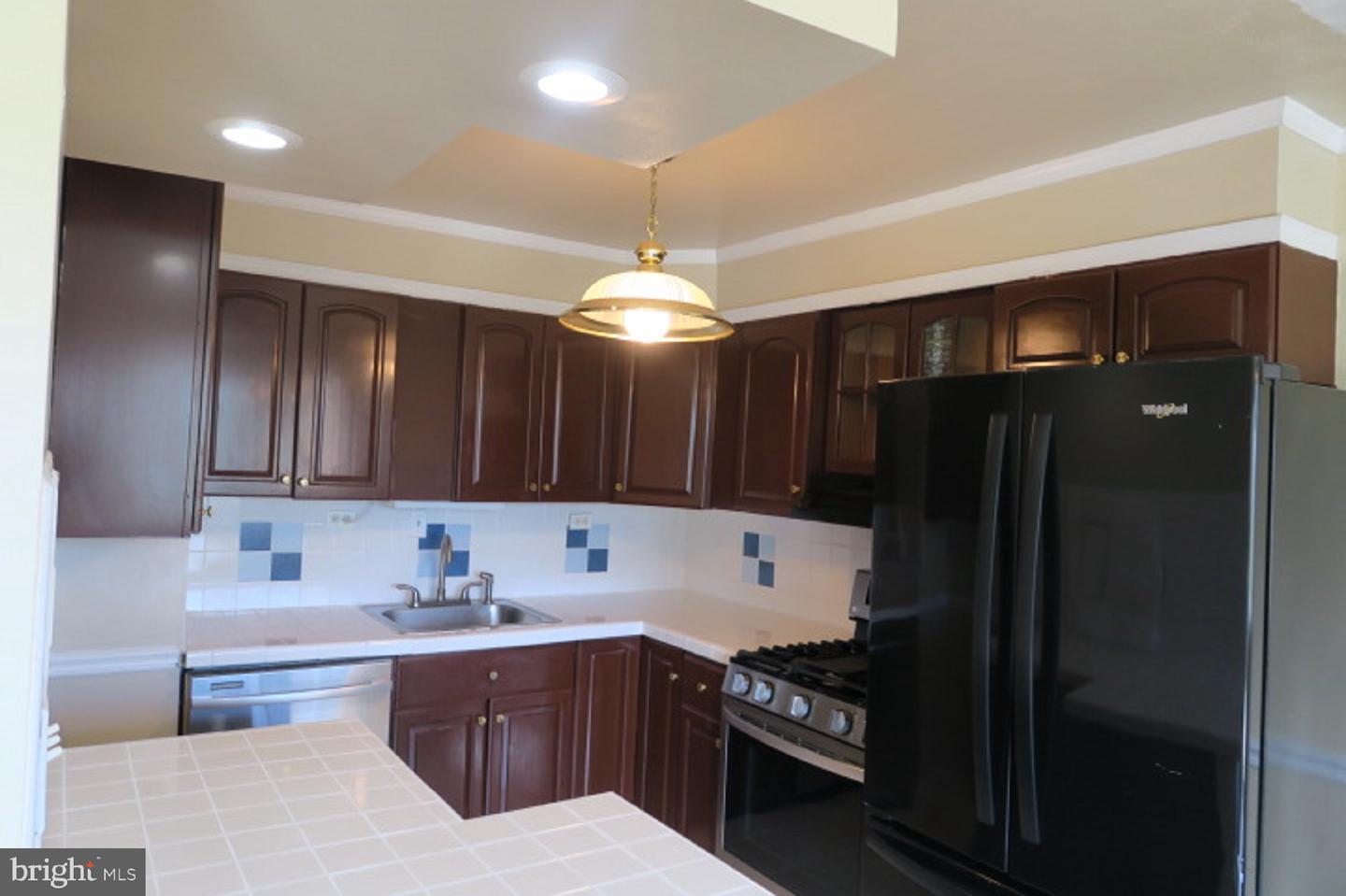 5801 Quantrell Ave #308 Property Photo 5