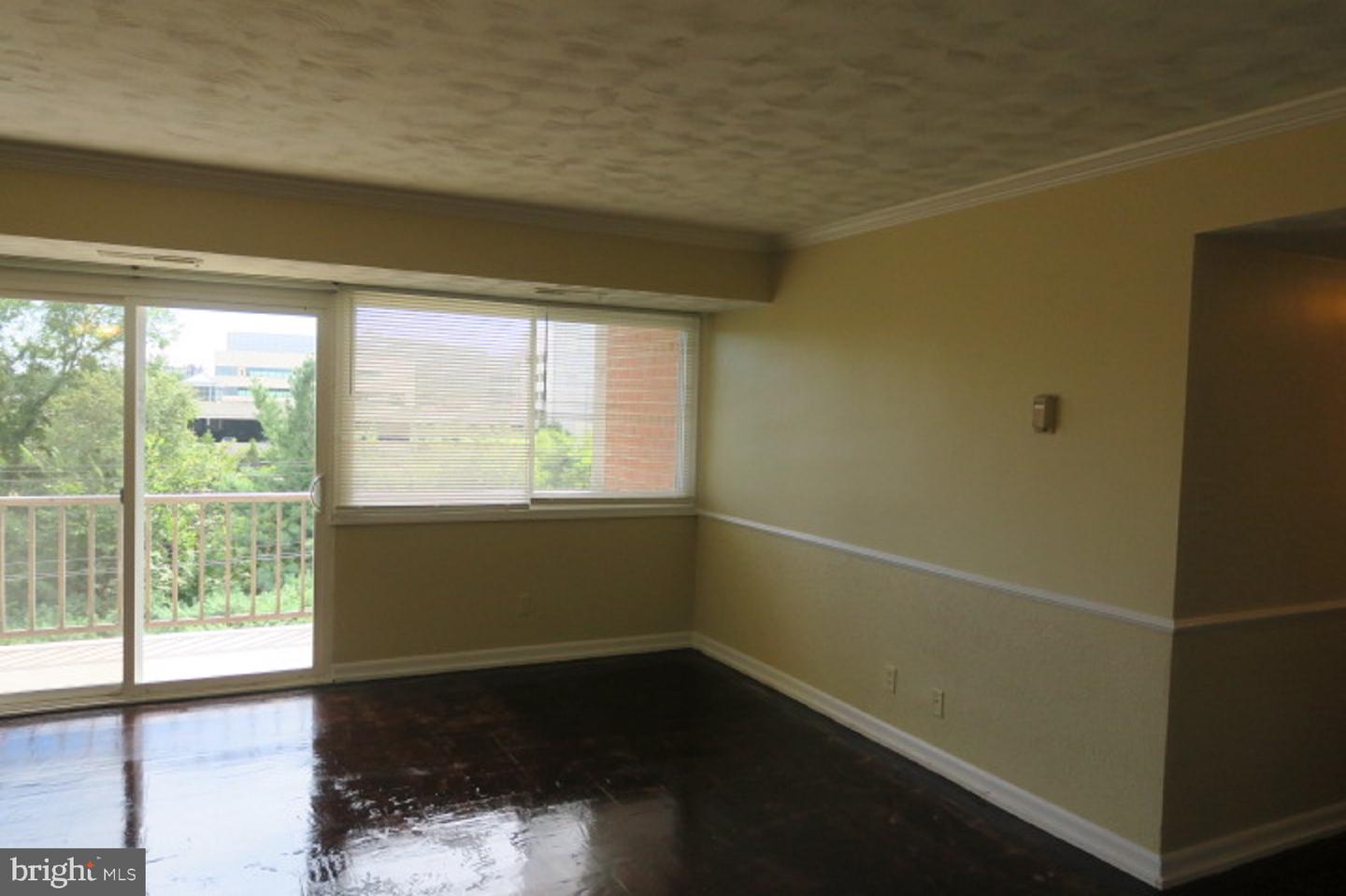 5801 Quantrell Ave #308 Property Photo 9