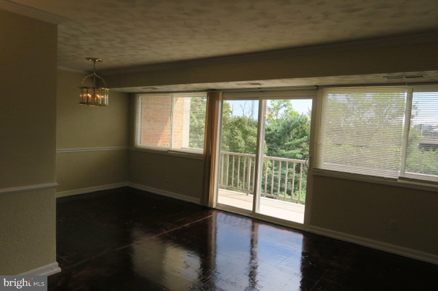5801 Quantrell Ave #308 Property Photo 10