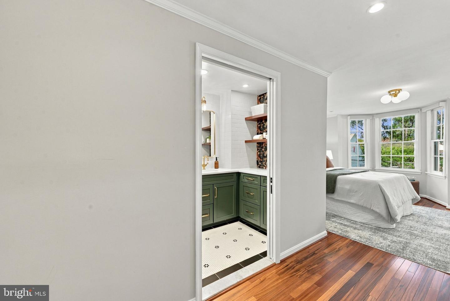 517 N Alfred St Property Photo 28