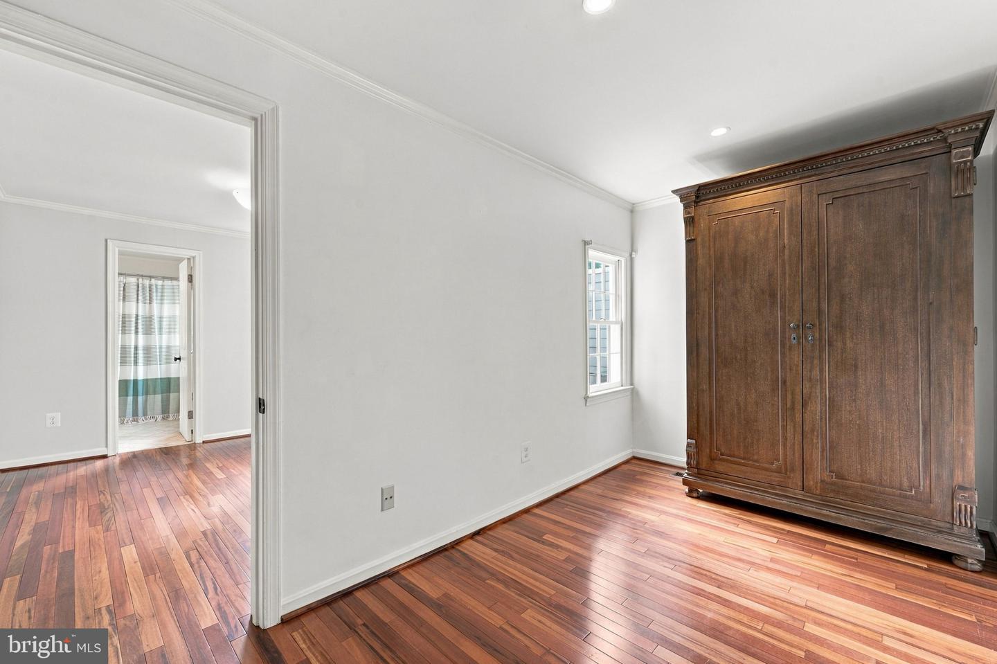 517 N Alfred St Property Photo 40