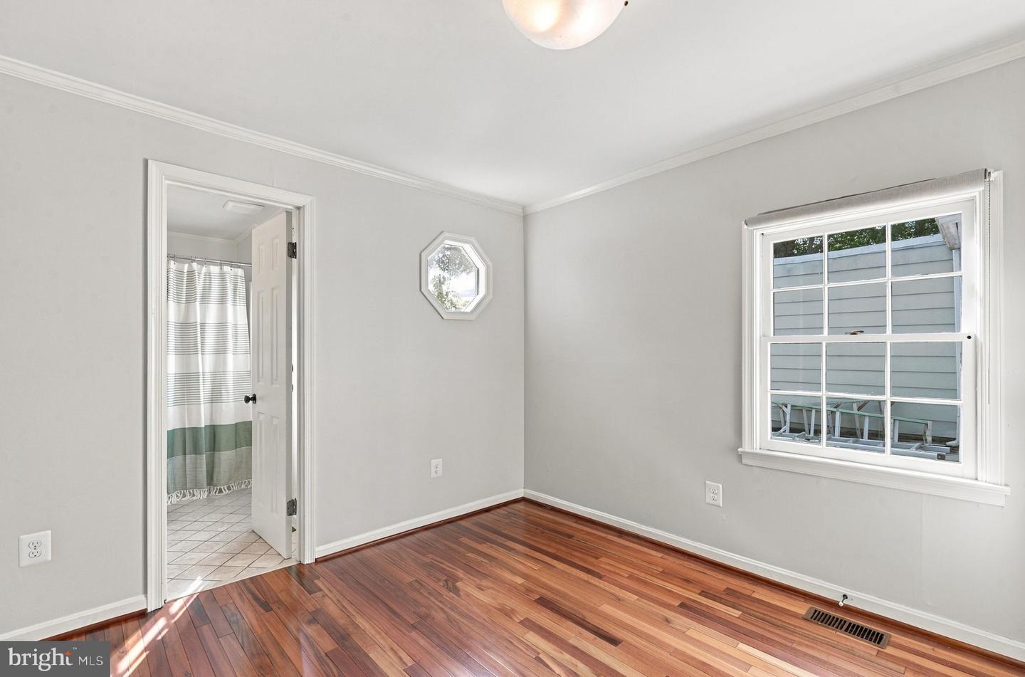 517 N Alfred St Property Photo 41
