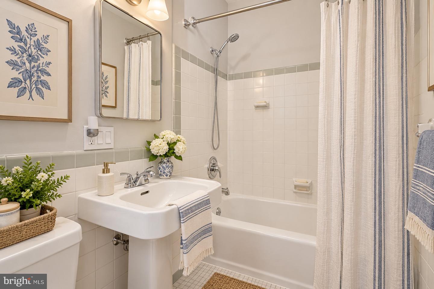 1524 Mount Eagle Pl Property Photo 8