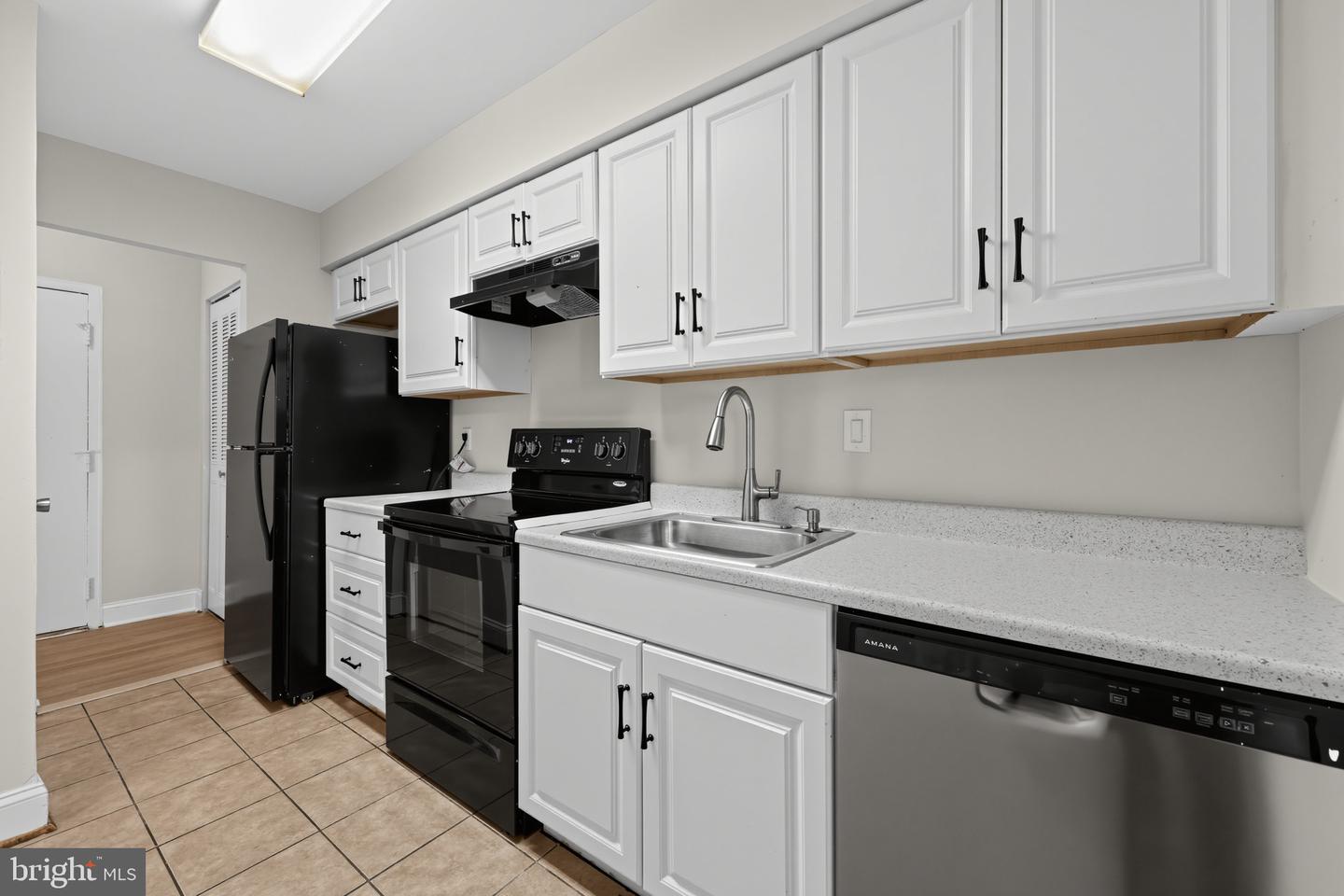 3320 S 28th St #203 Property Photo 11