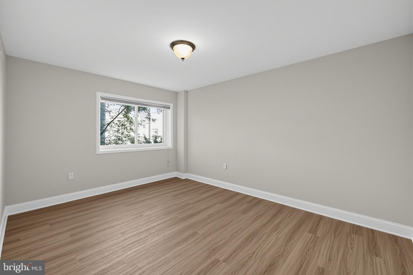 3320 S 28th St #203 Property Photo 13