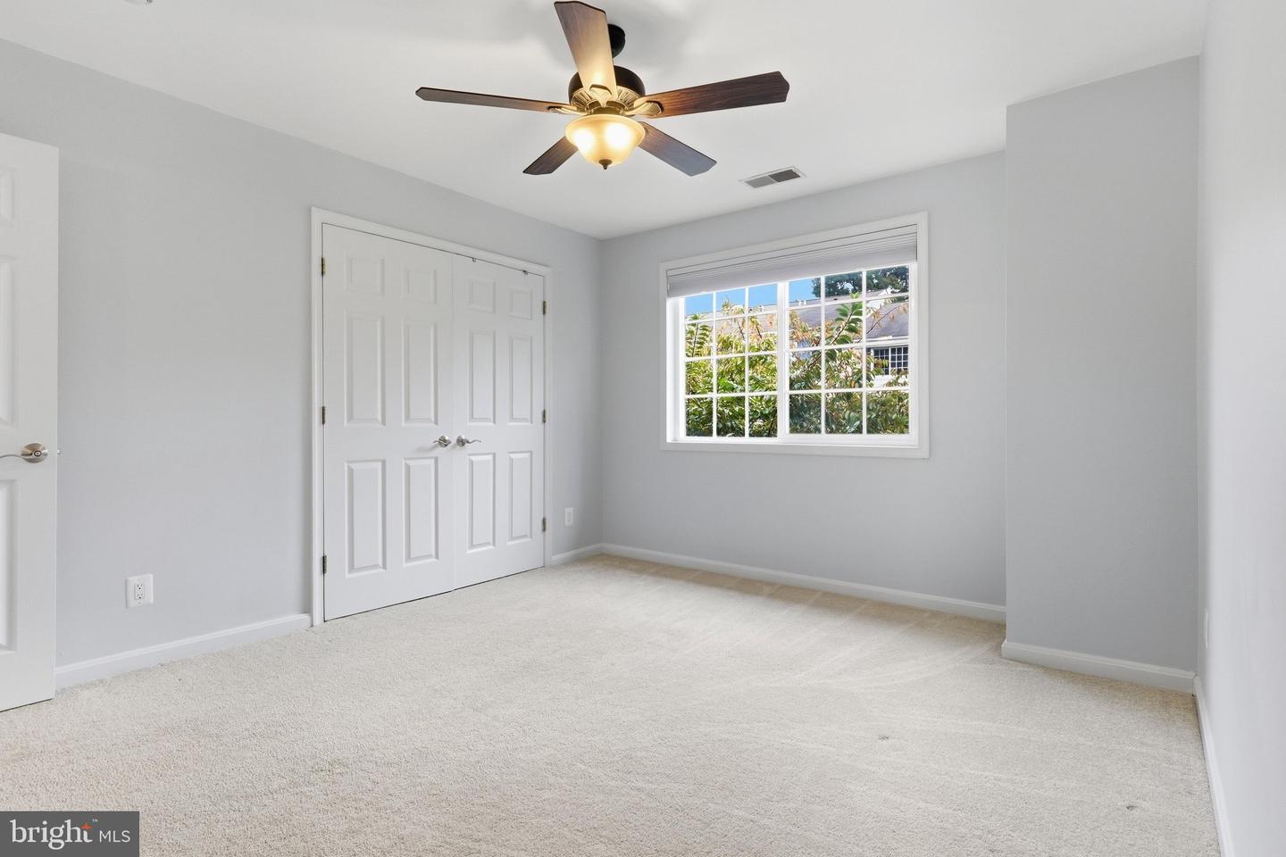 1453-a N Van Dorn St N #a Property Photo 16