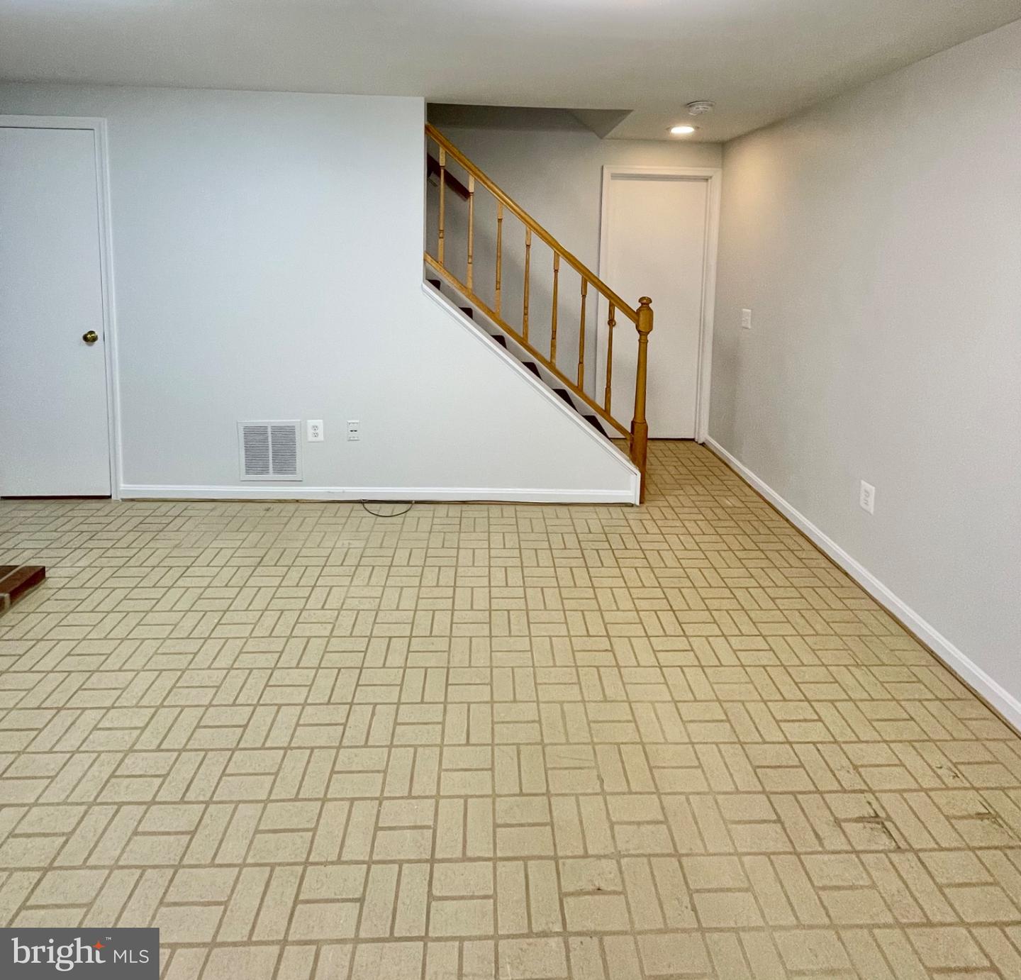 1208 W Abingdon Dr Property Photo 27