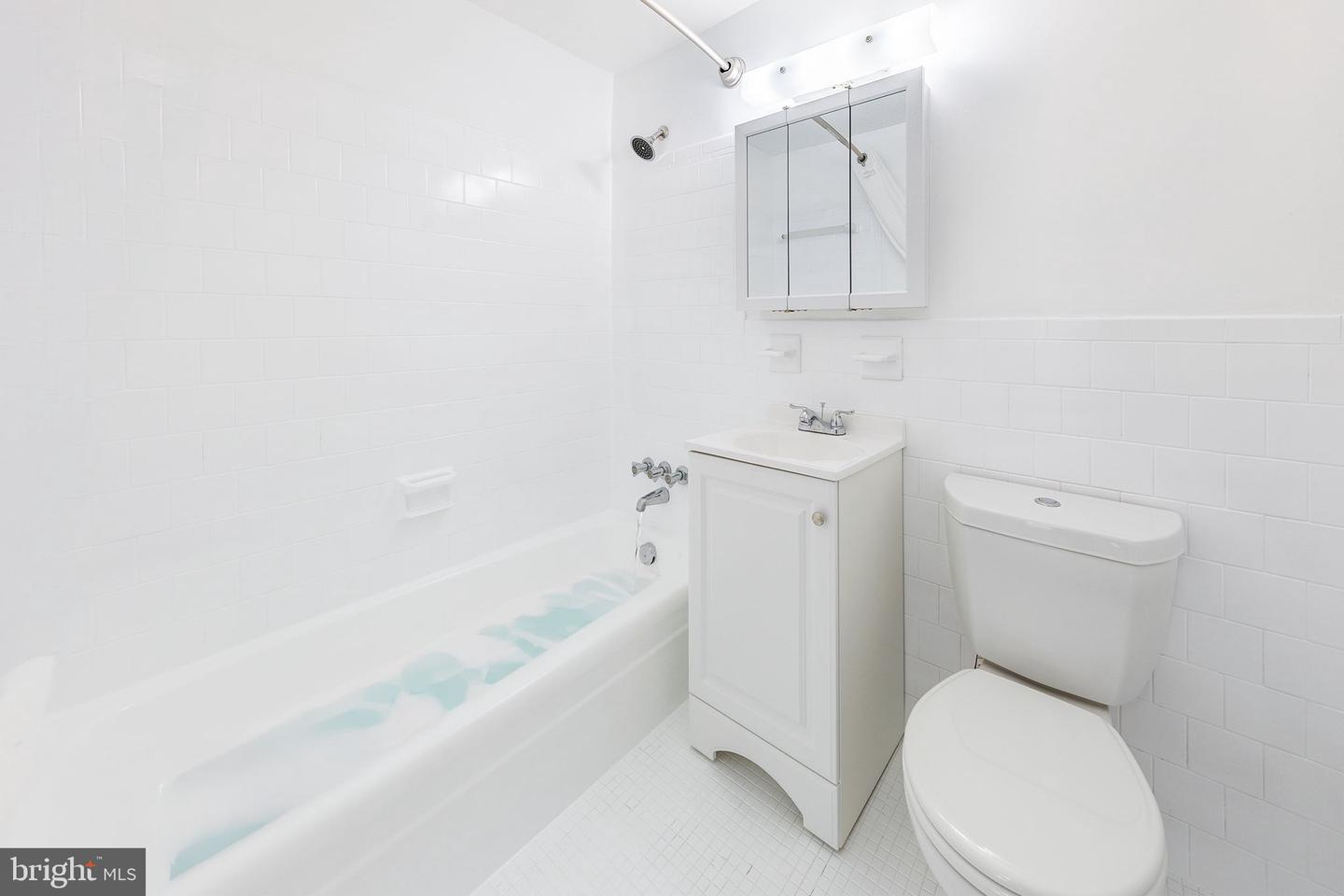 4600 Duke St #413 Property Photo 12
