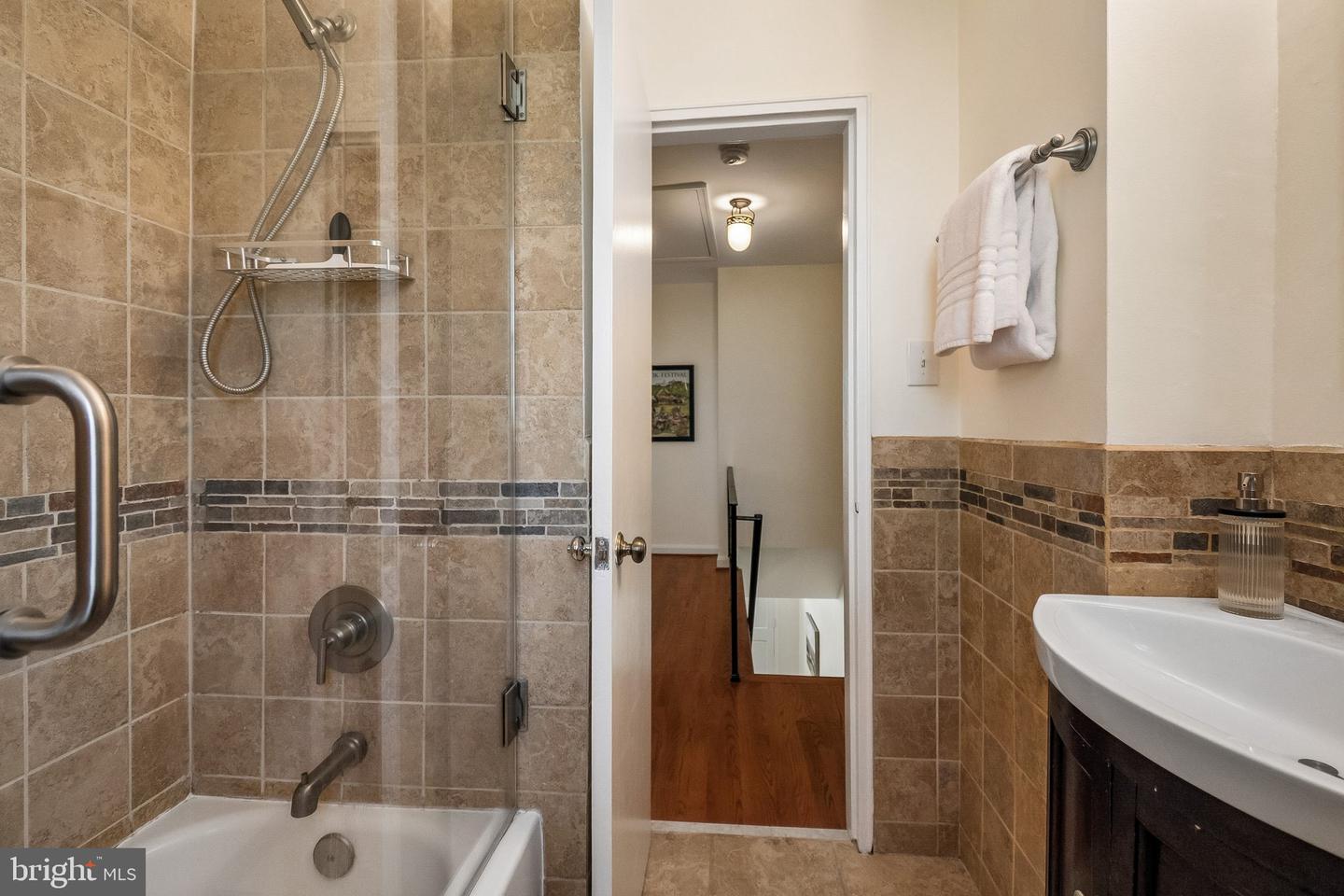 3812 Jason Ave Property Photo 18