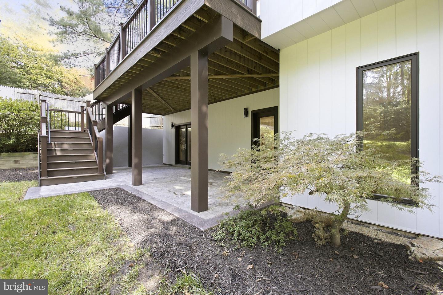 1106 N Howard St Property Photo 47