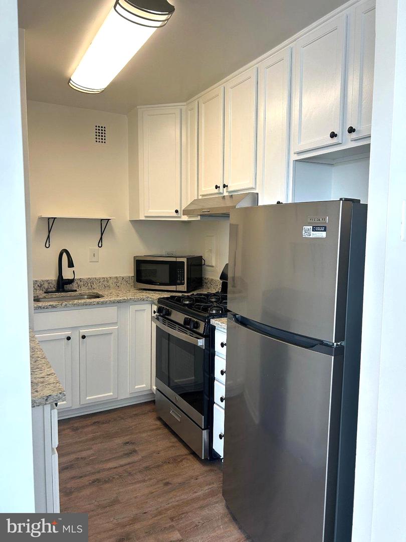 5340 Holmes Run Pkwy #516 Property Photo 7