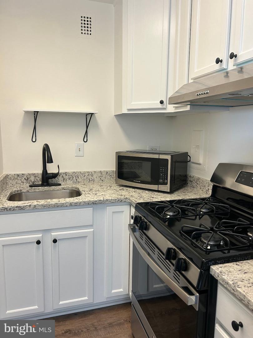 5340 Holmes Run Pkwy #516 Property Photo 9