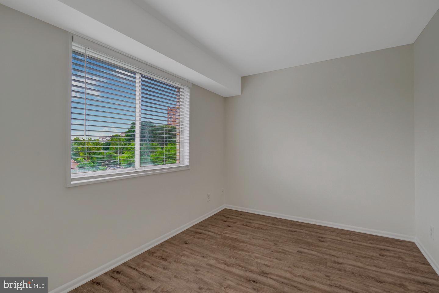 5340 Holmes Run Pkwy #516 Property Photo 12