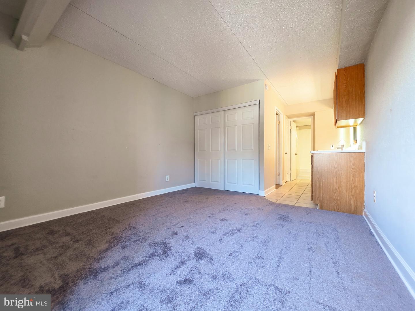75 S Reynolds St #116 Property Photo 9