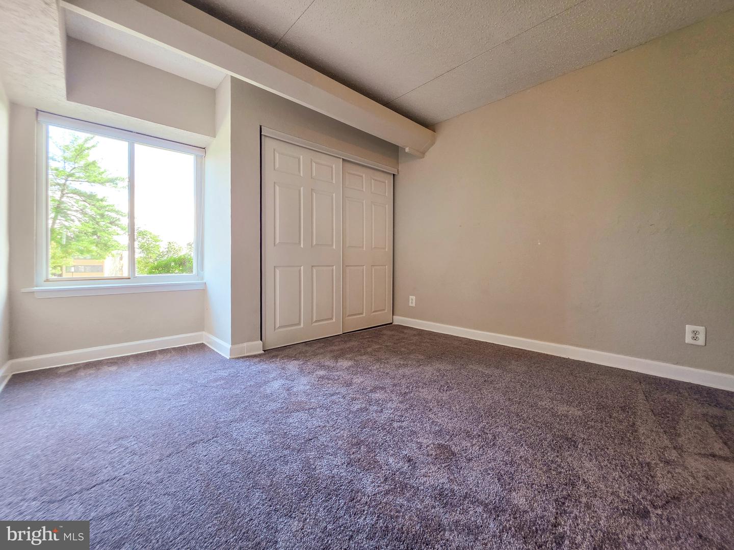 75 S Reynolds St #116 Property Photo 10