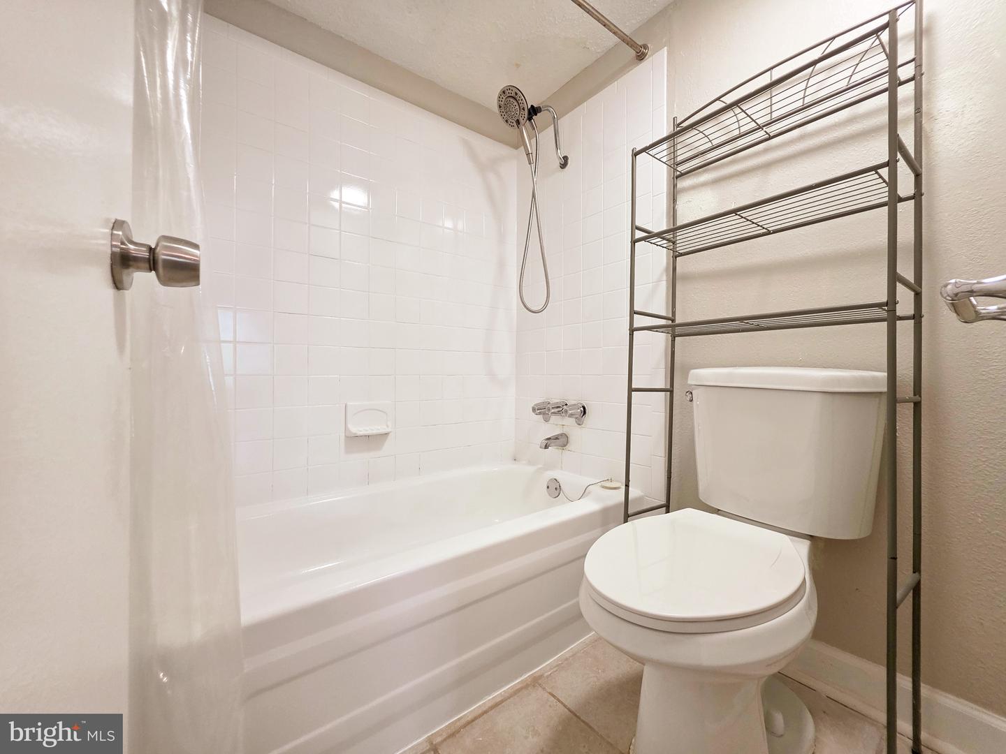 75 S Reynolds St #116 Property Photo 12