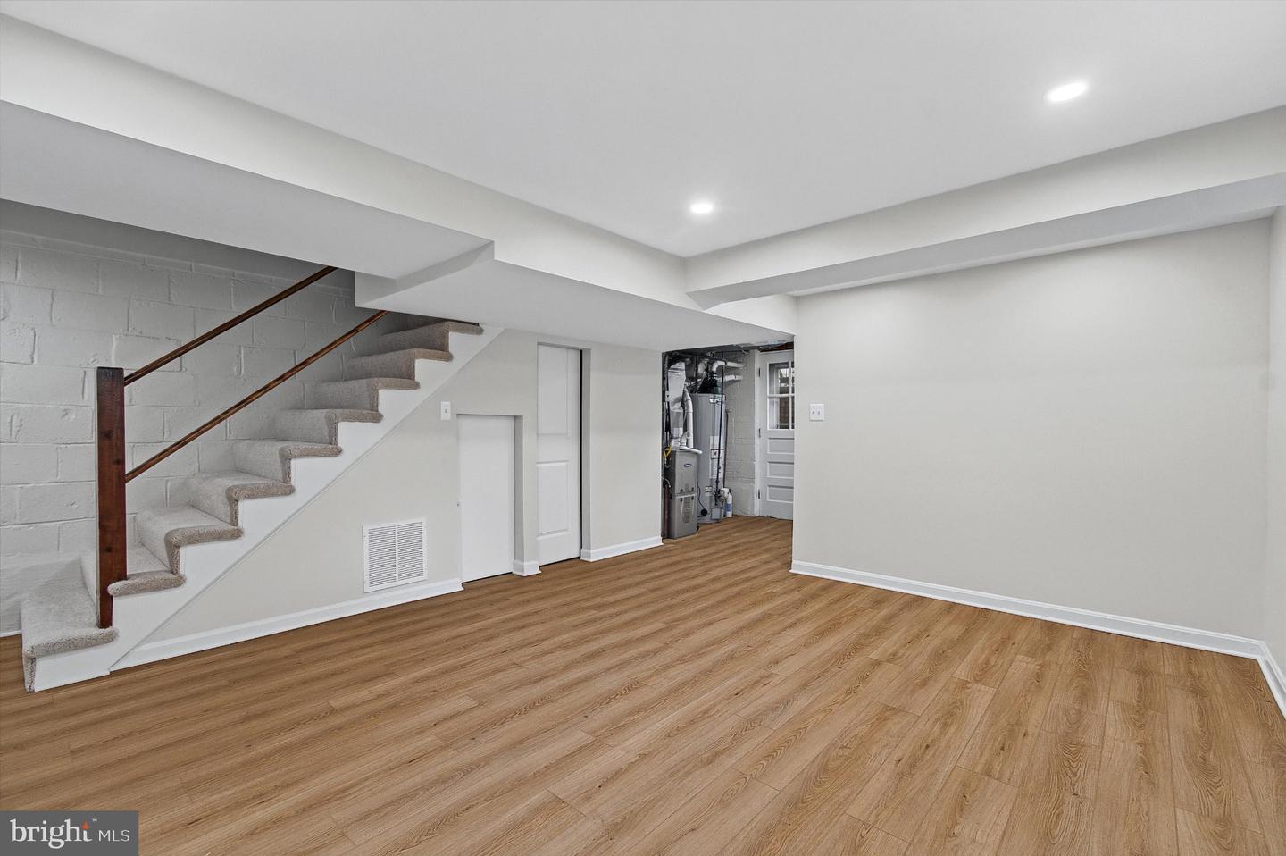 2214 Commonwealth Ave Property Photo 23