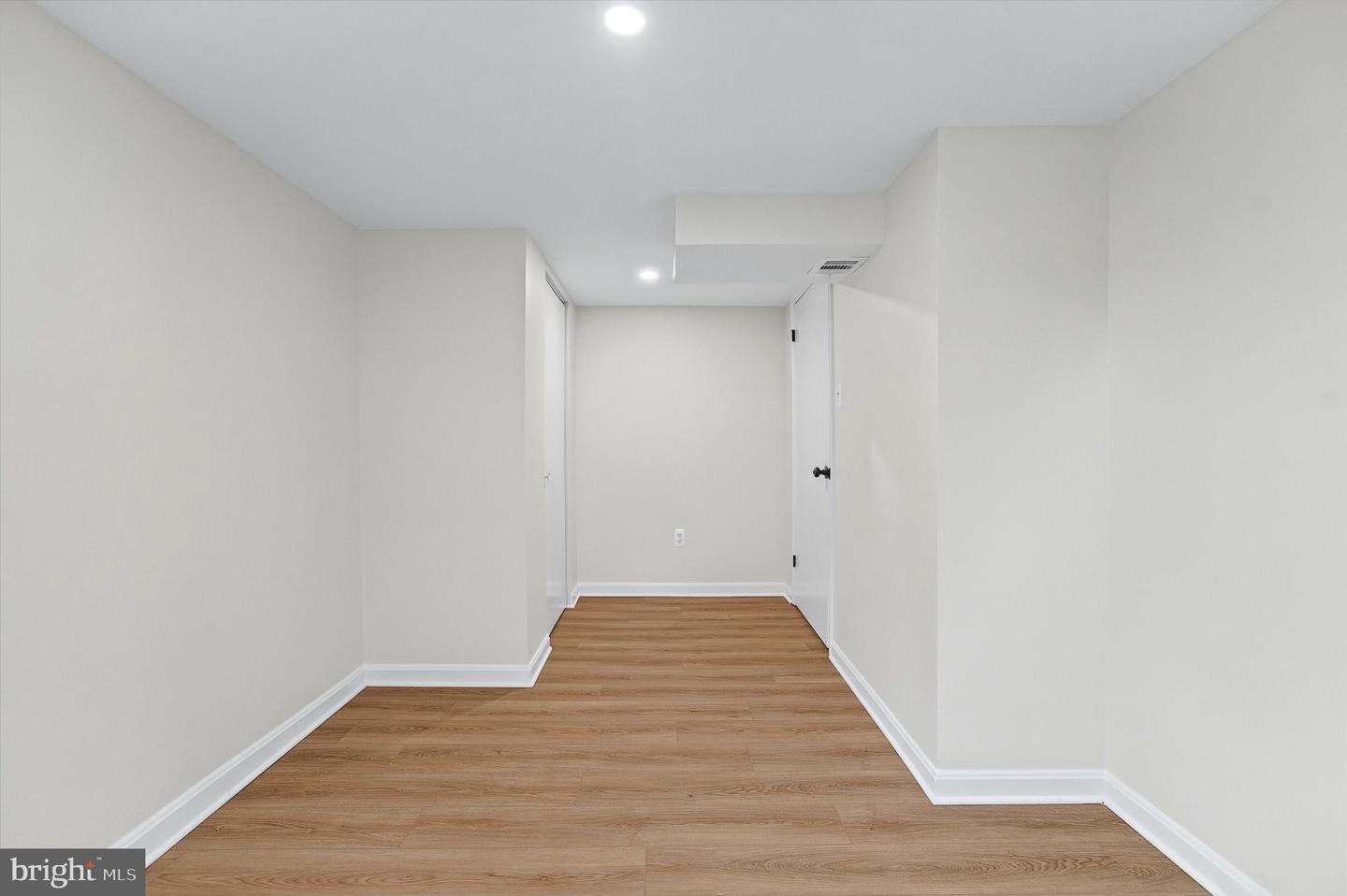 2214 Commonwealth Ave Property Photo 27
