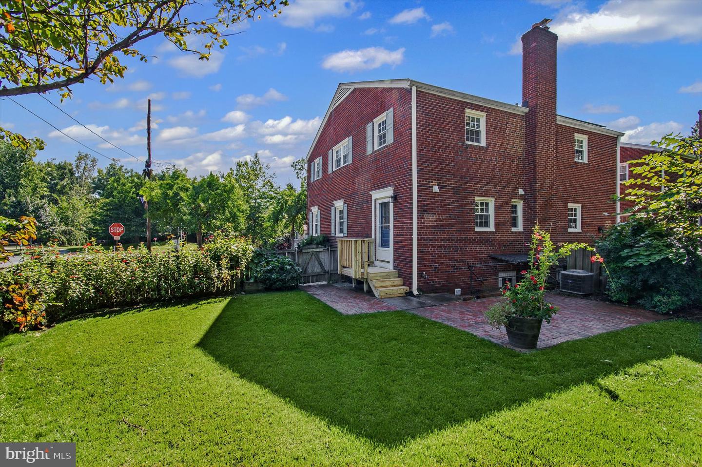 2214 Commonwealth Ave Property Photo 32