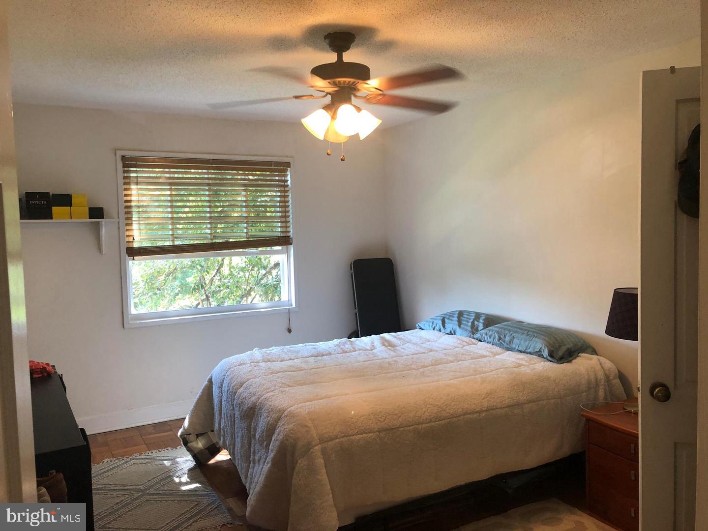 1700 W Abingdon Dr #201 Property Photo 15