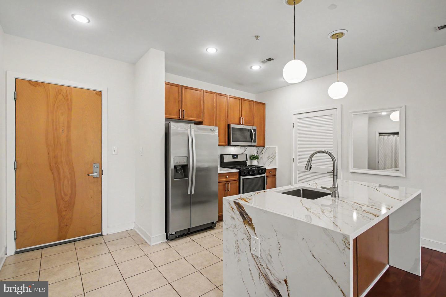 181 E Reed Ave #201 Property Photo 5