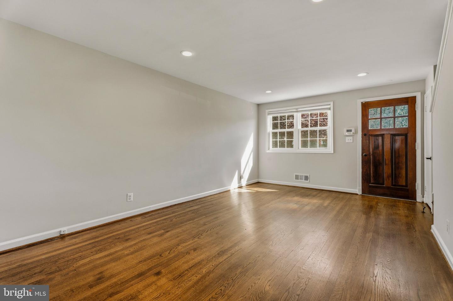 521 S Fayette St Property Photo 8