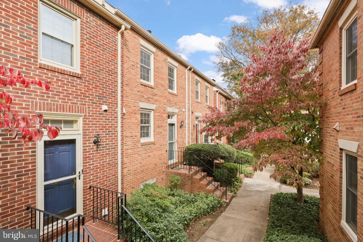 441 Old Town Ct Property Photo 1