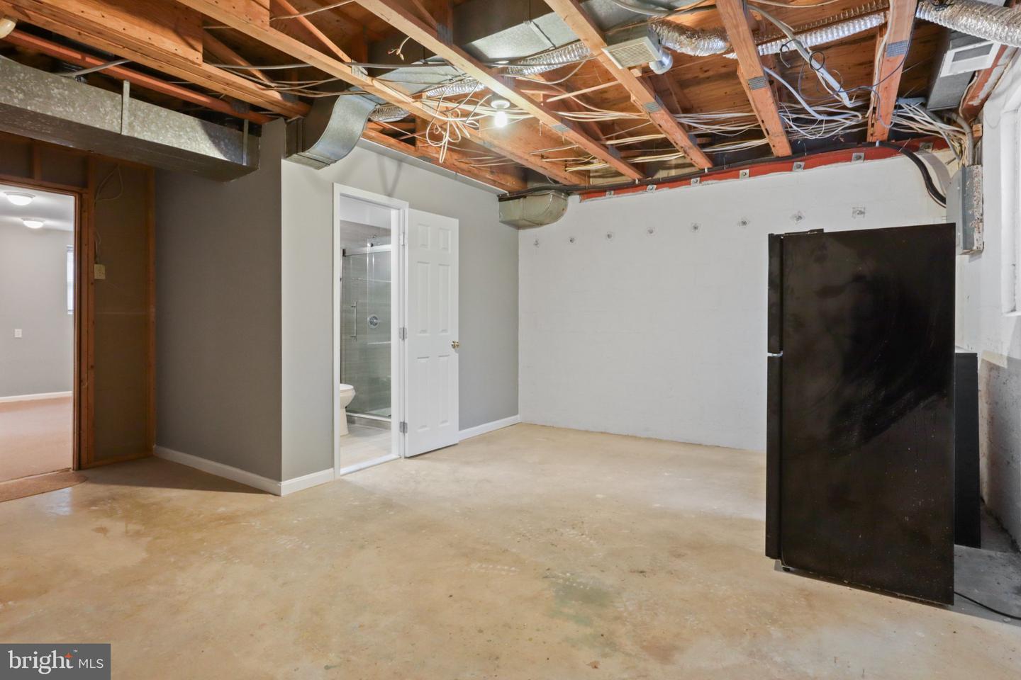 441 Old Town Ct Property Photo 17