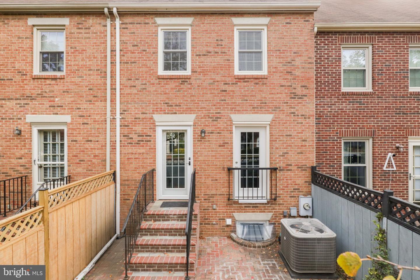 441 Old Town Ct Property Photo 20