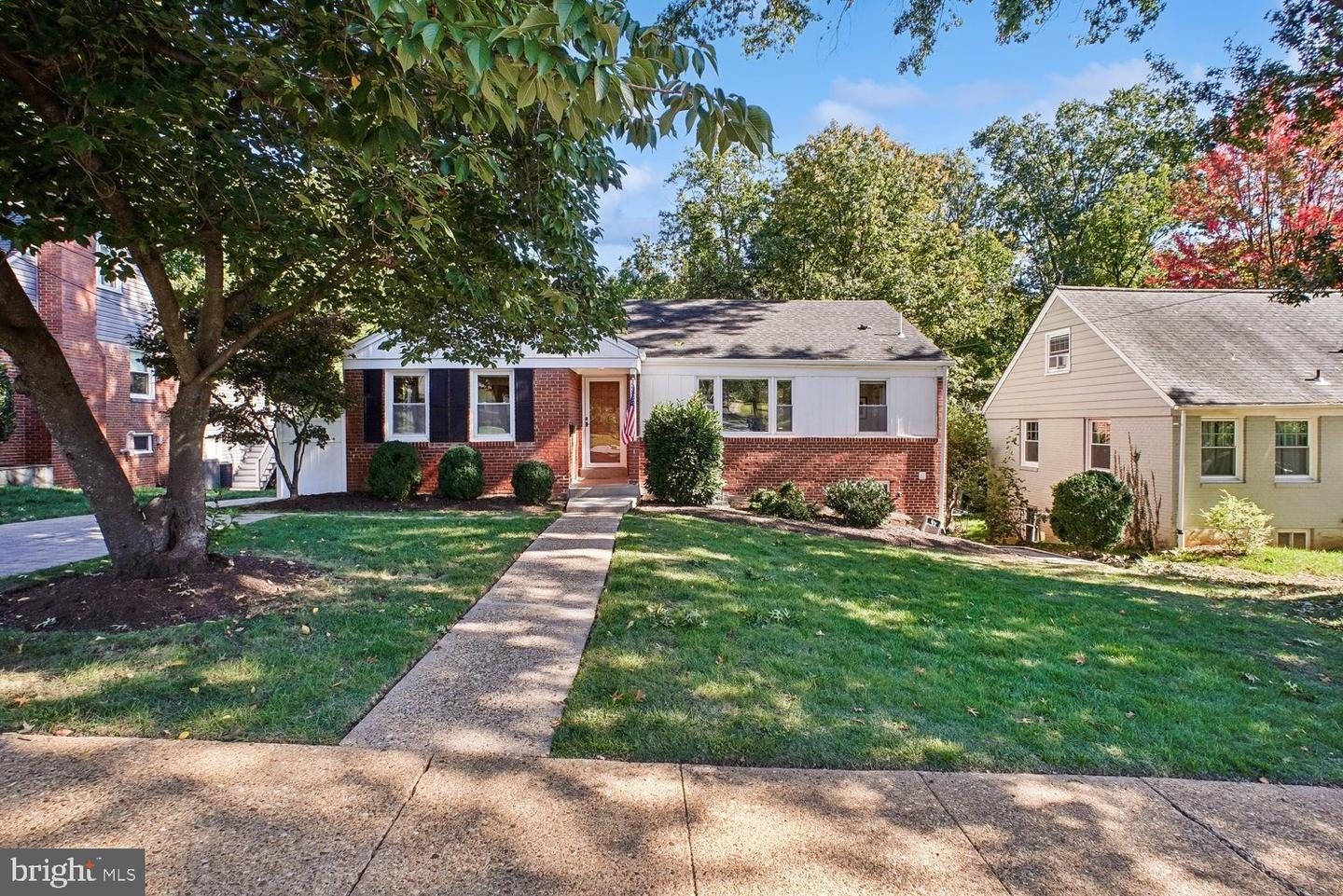 2811 Old Dominion Blvd Property Photo 2