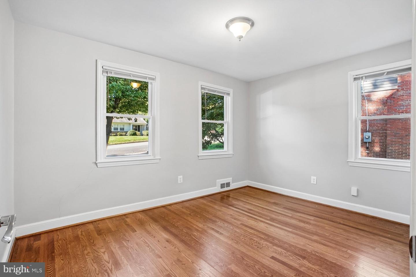2811 Old Dominion Blvd Property Photo 28