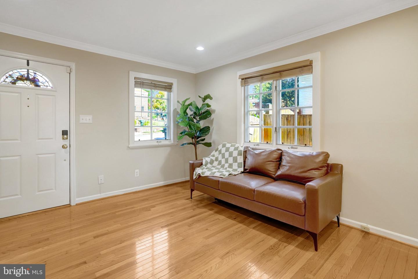 108 S Ingram St S Property Photo 3