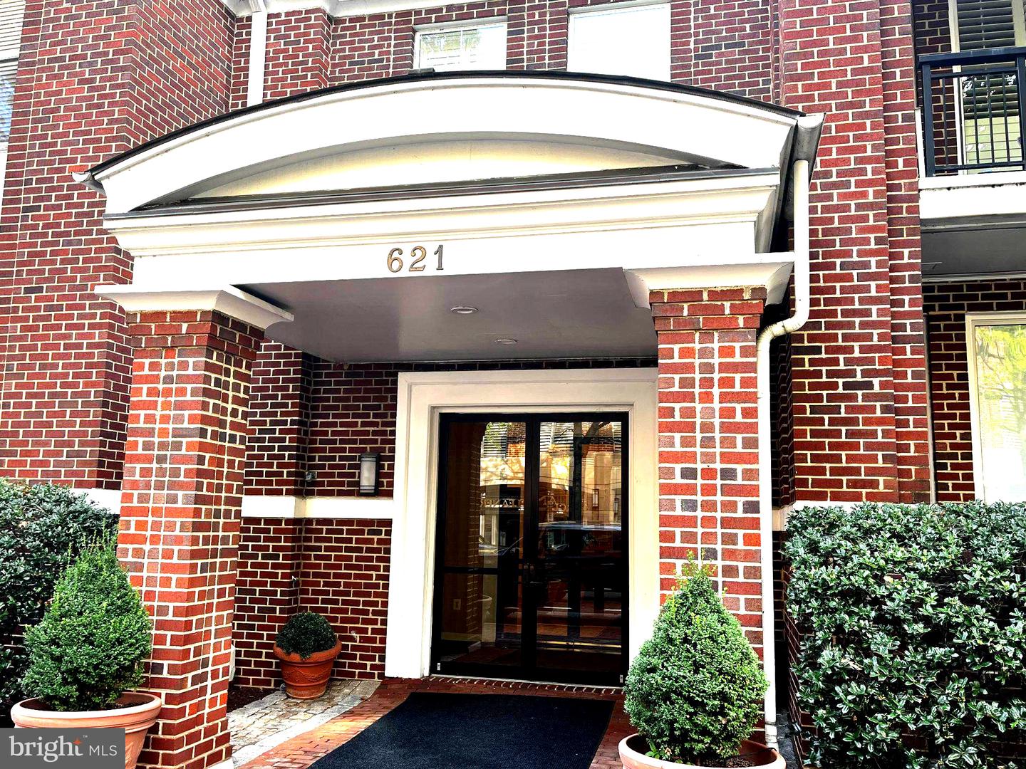 621 N SAINT ASAPH ST #303 Property Photo 1