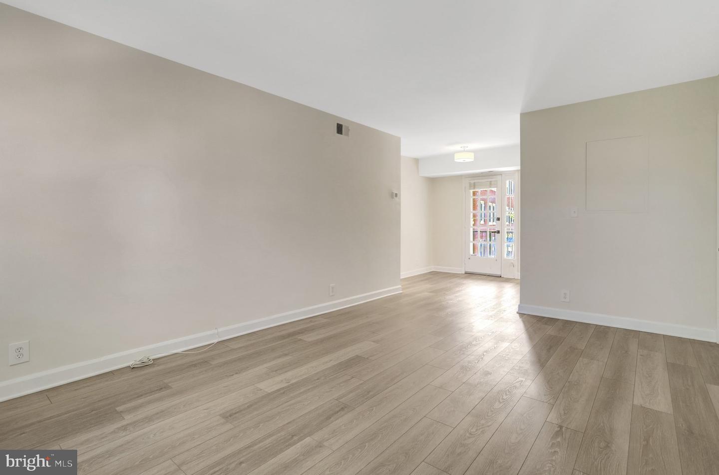 2994 S Columbus St #b1 Property Photo 7