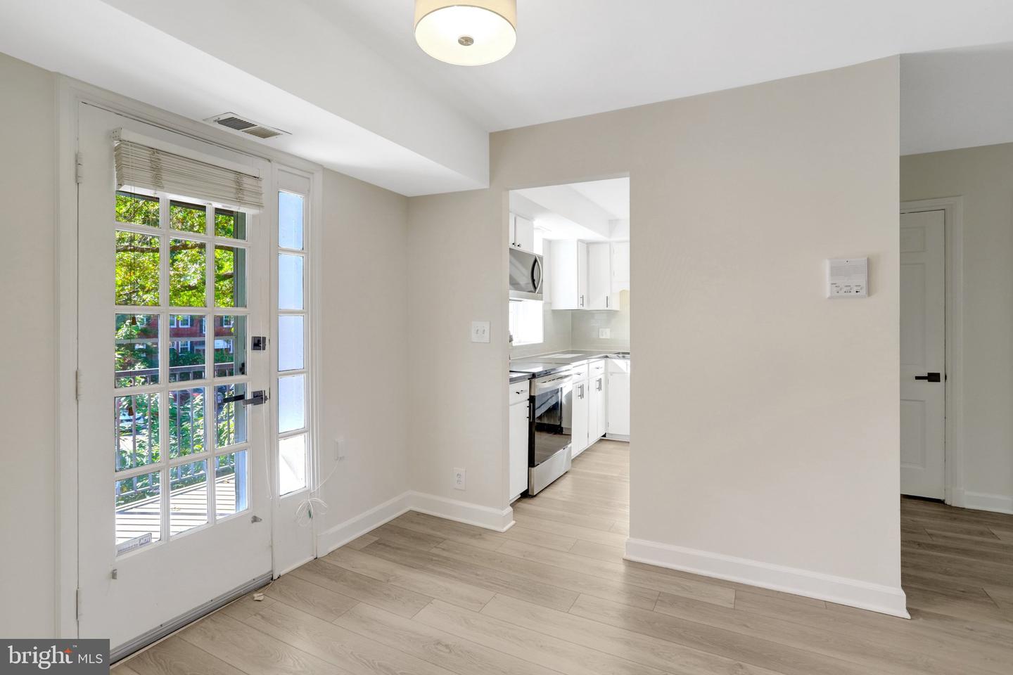 2994 S Columbus St #b1 Property Photo 10
