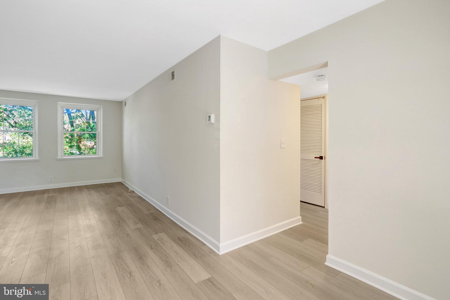 2994 S Columbus St #b1 Property Photo 12