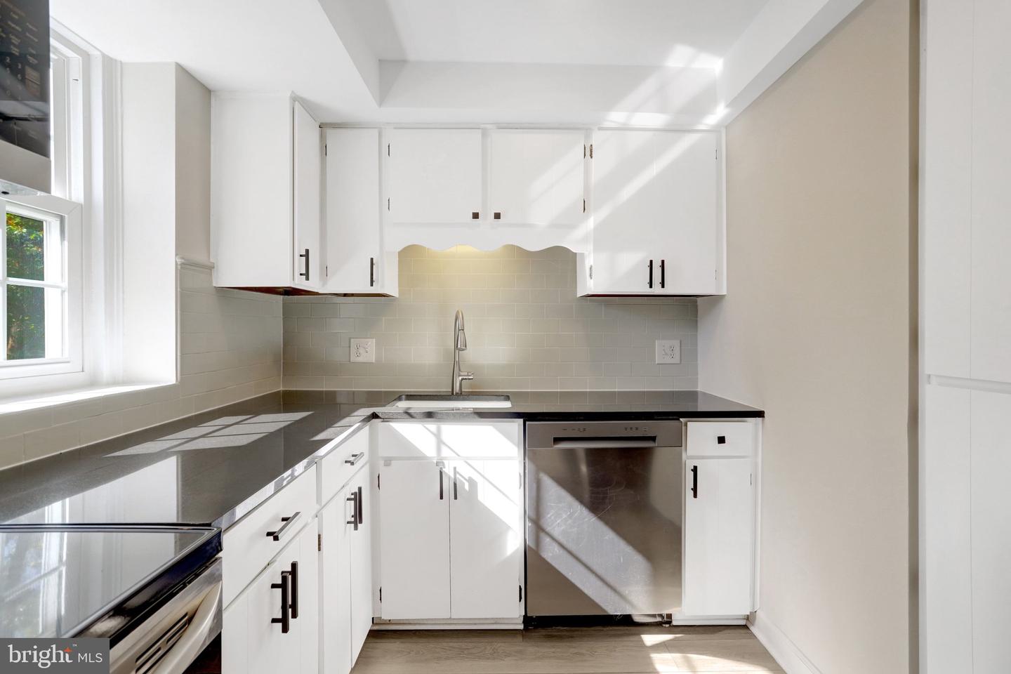 2994 S Columbus St #b1 Property Photo 13
