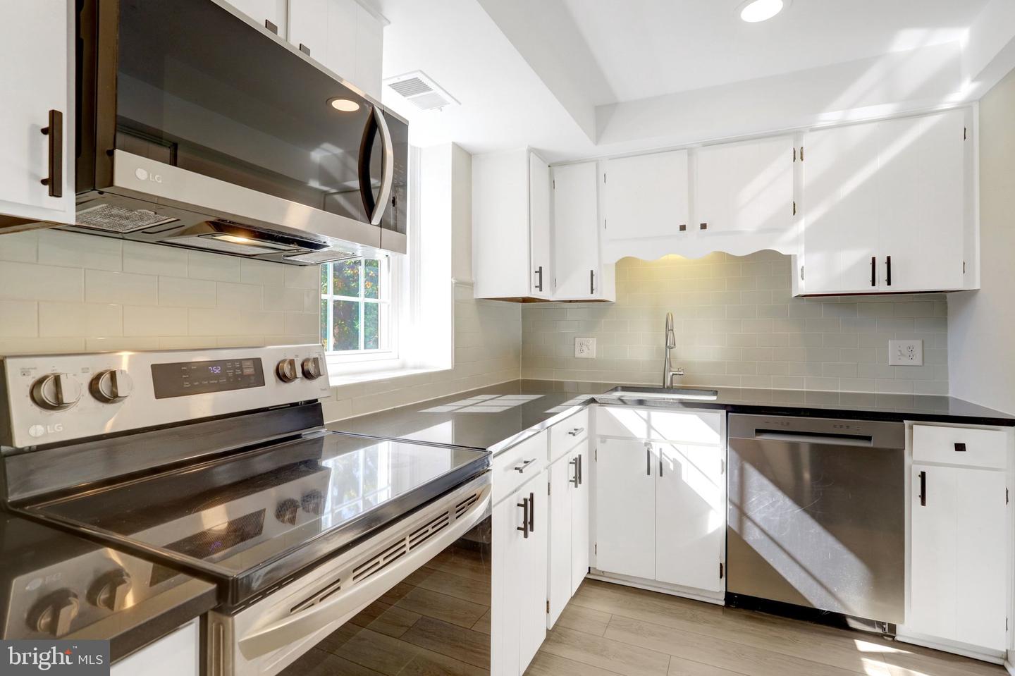 2994 S Columbus St #b1 Property Photo 14