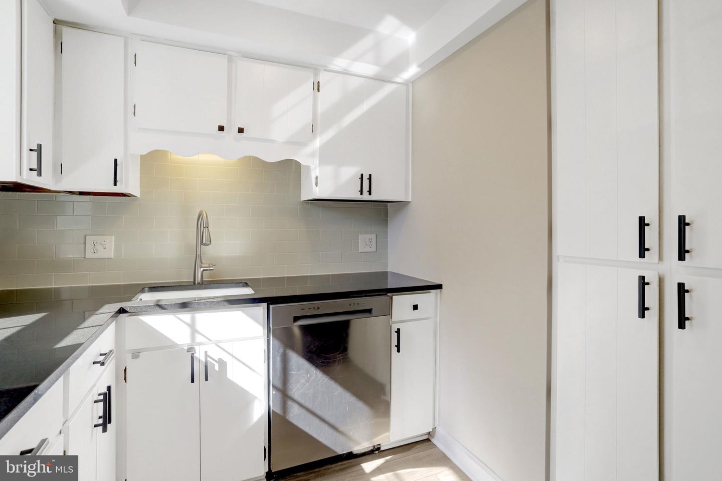 2994 S Columbus St #b1 Property Photo 15