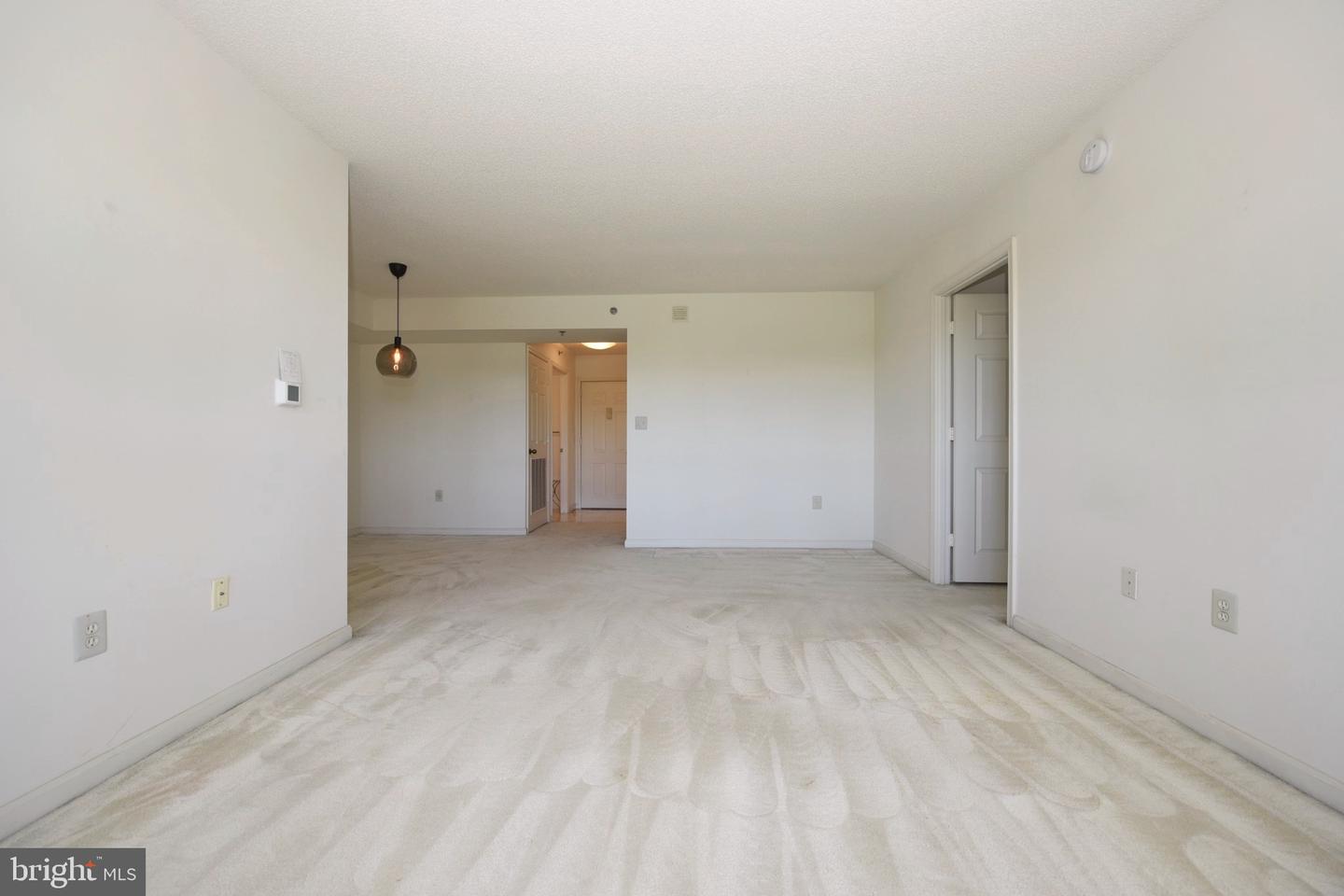 2151 Jamieson Ave #1611 Property Photo 9